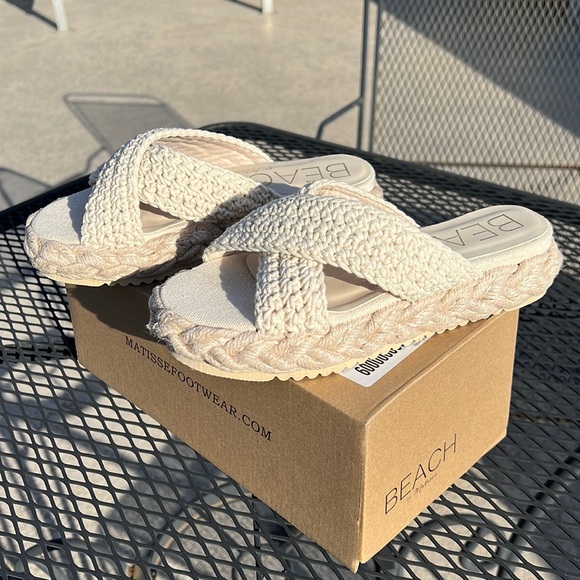 Beach by Matisse Kalani Women's Slide Sandals - Picture 2 of 4